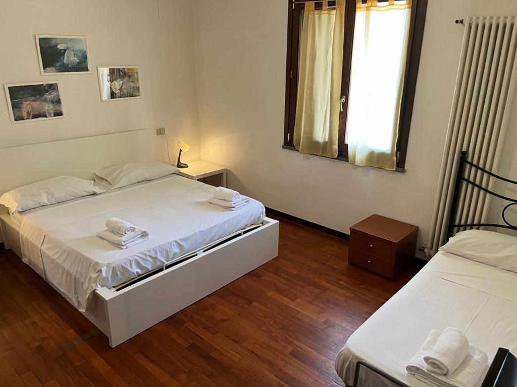 Chambre Triple avec Salle de Bains Privative Séparée