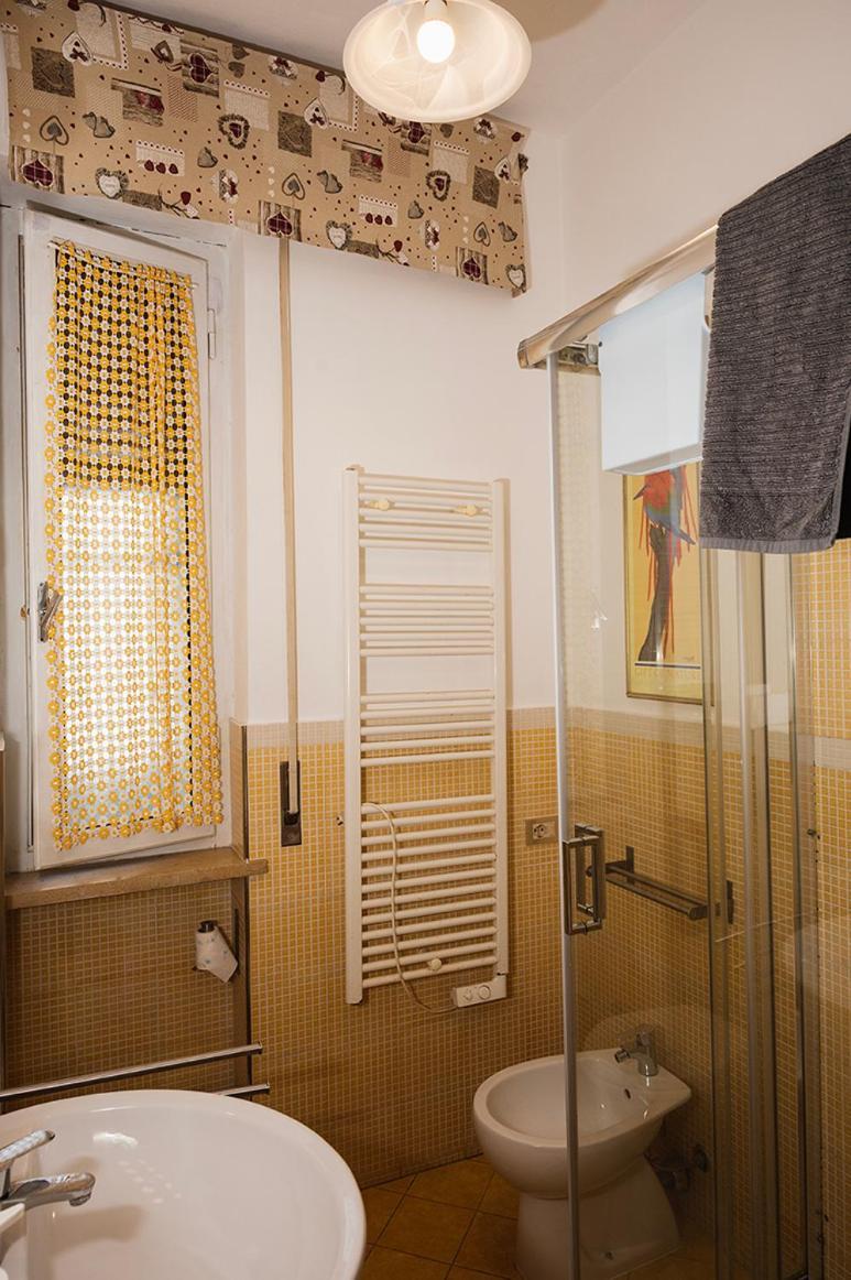 Chambre Triple avec Salle de Bains Privative Séparée