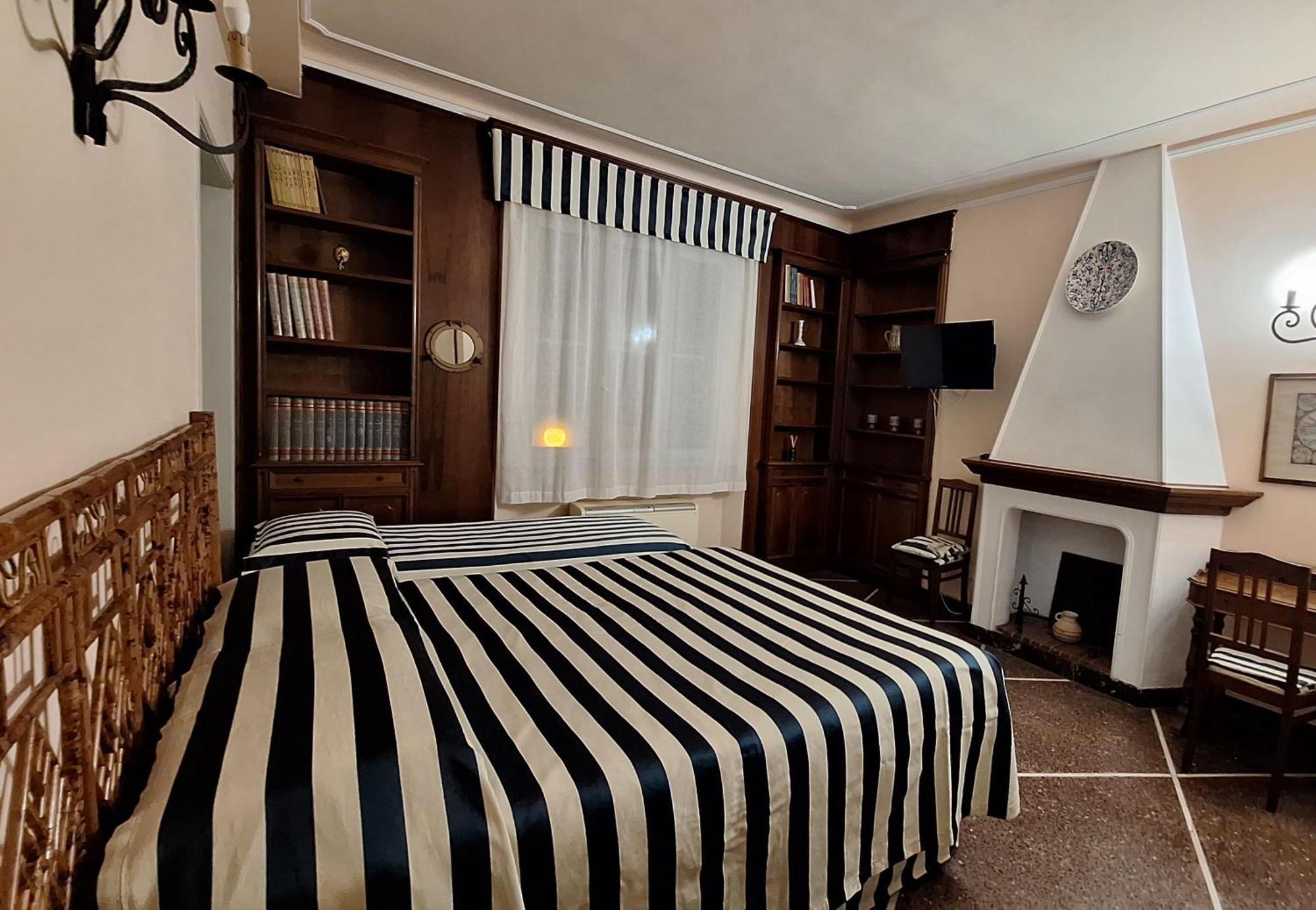 Chambre Triple avec Salle de Bains Privative