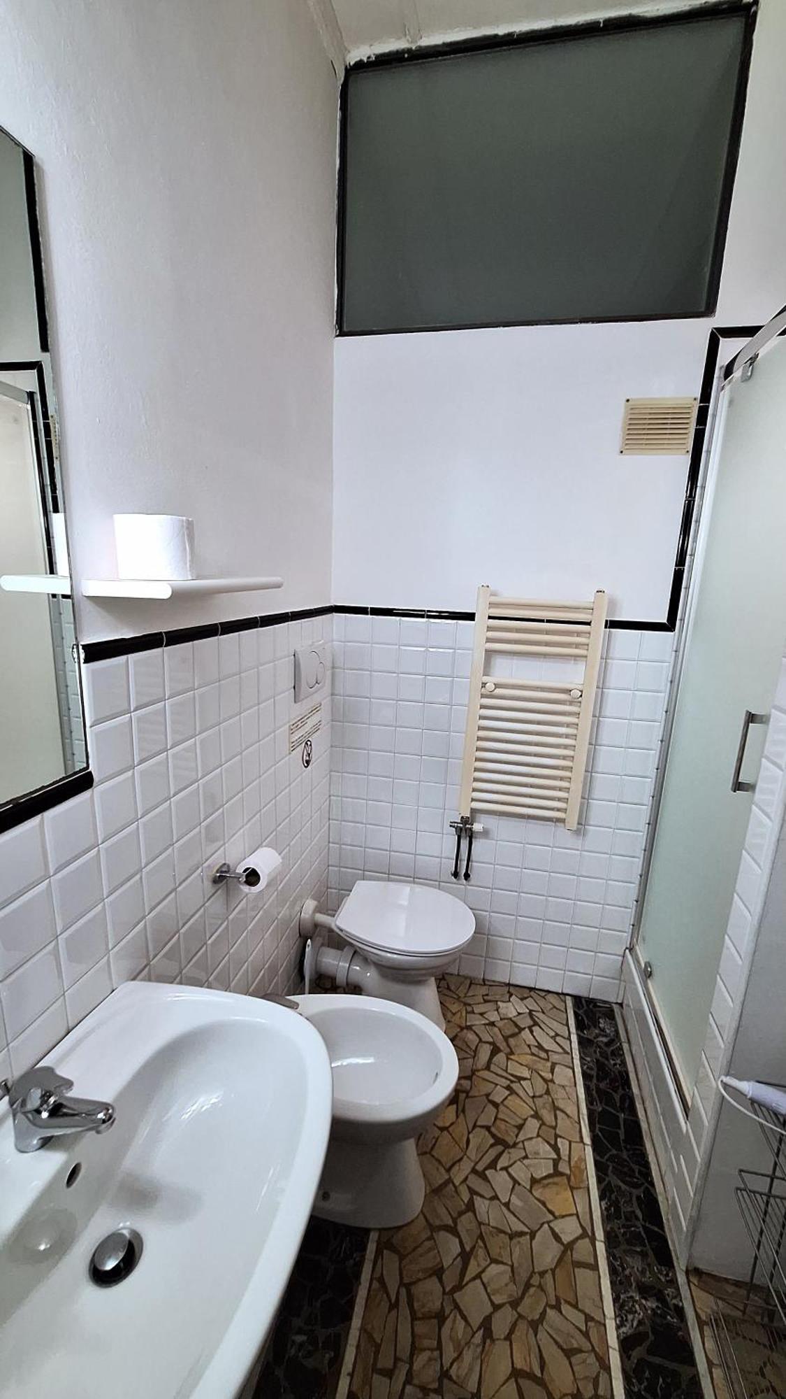 Chambre Double ou Lits Jumeaux avec Salle de Bains Privative Externe