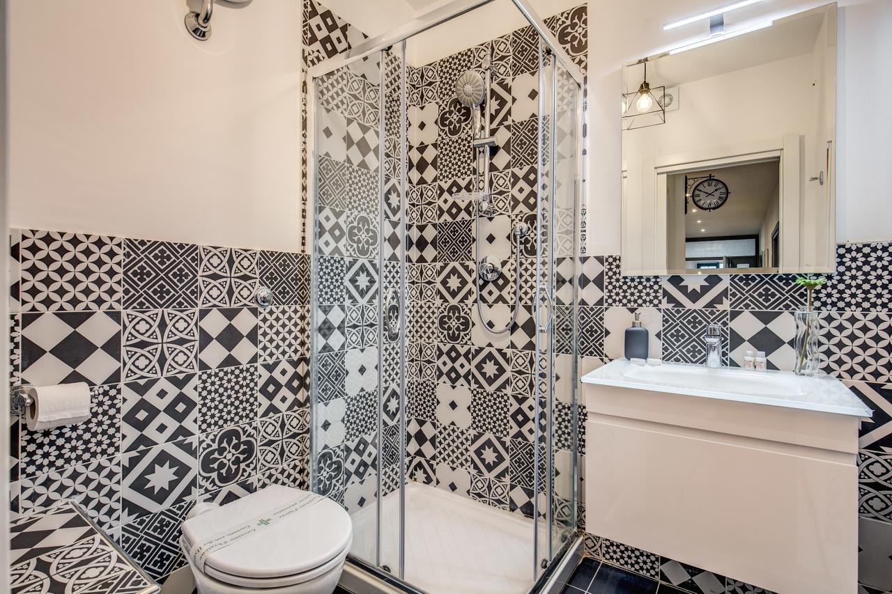 Chambre Triple avec Salle de Bains Privative Séparée