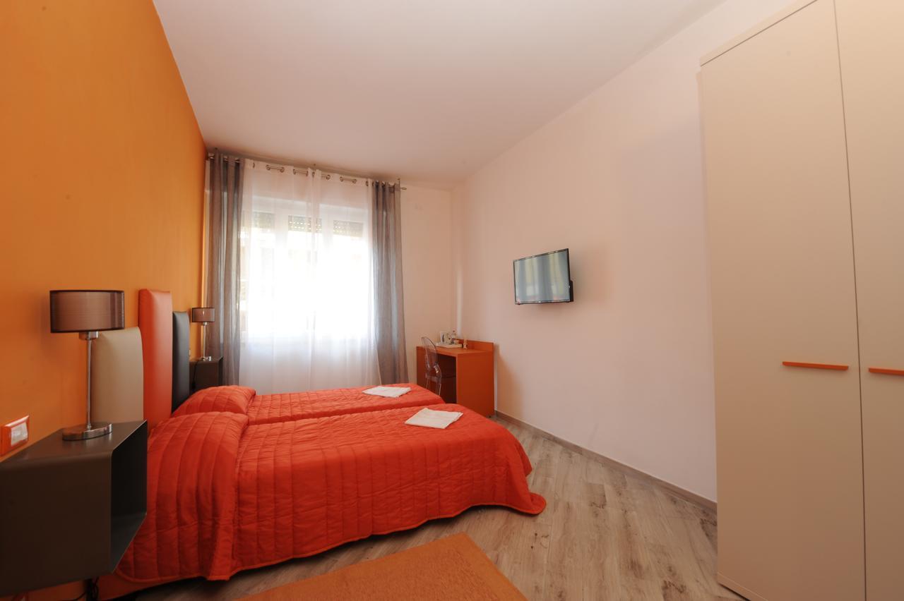Chambre Double ou Lits Jumeaux avec Salle de Bains Privative Externe